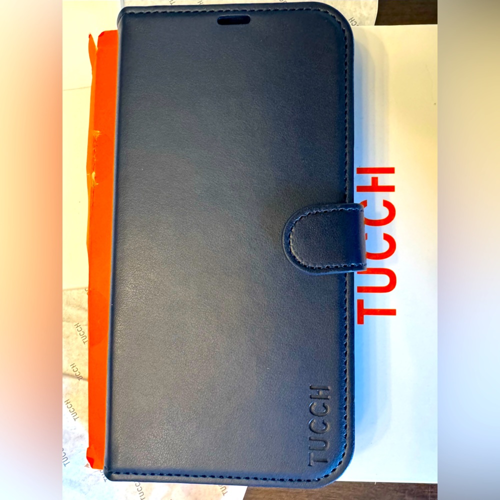 TUCCH IPhone 16ProMax leather case brand new
